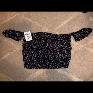 Brandy Melville off the shoulder top